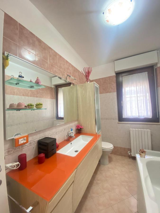Caserma Guelfa - Casa Vacanza Chiarina San Benedetto del Tronto Buitenkant foto