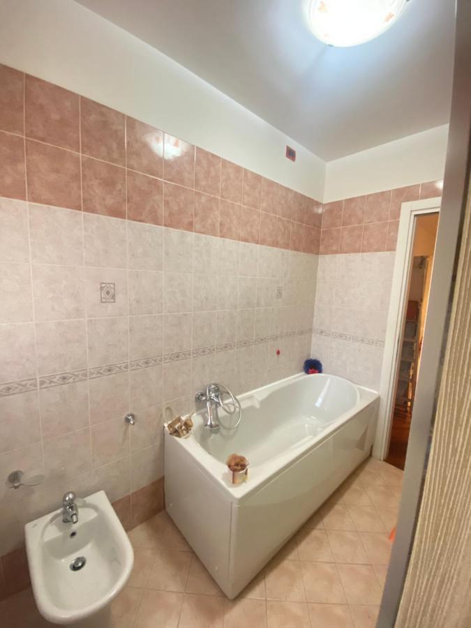 Caserma Guelfa - Casa Vacanza Chiarina San Benedetto del Tronto Buitenkant foto
