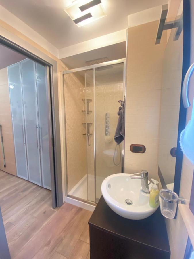 Caserma Guelfa - Casa Vacanza Chiarina San Benedetto del Tronto Buitenkant foto