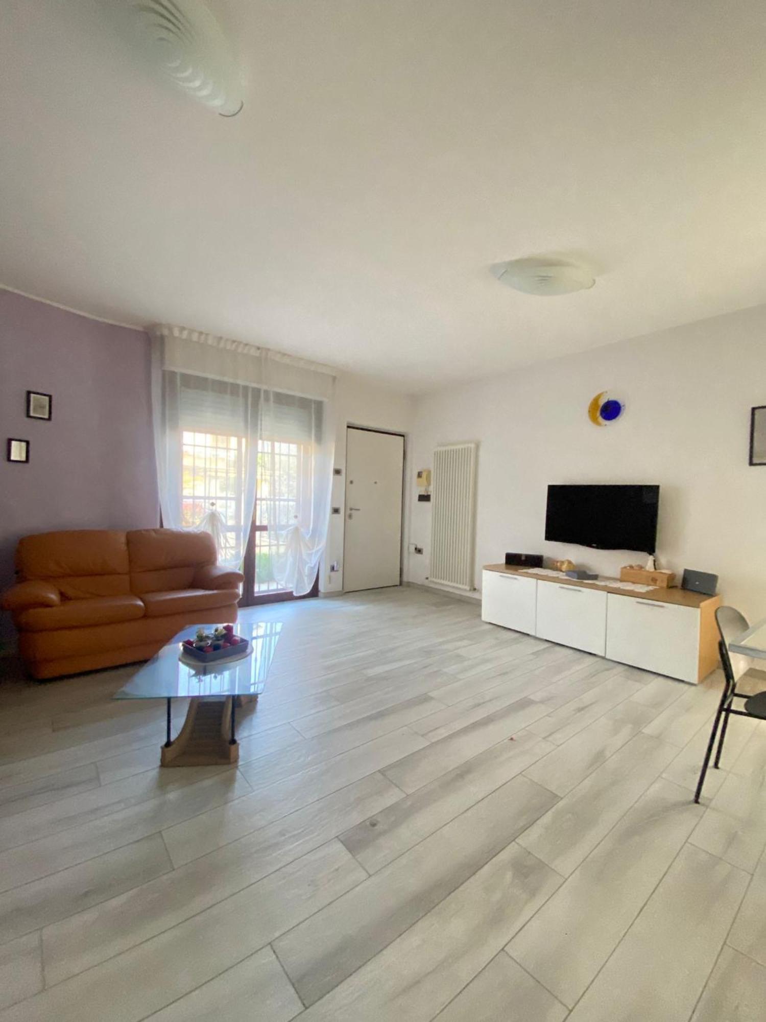 Caserma Guelfa - Casa Vacanza Chiarina San Benedetto del Tronto Buitenkant foto