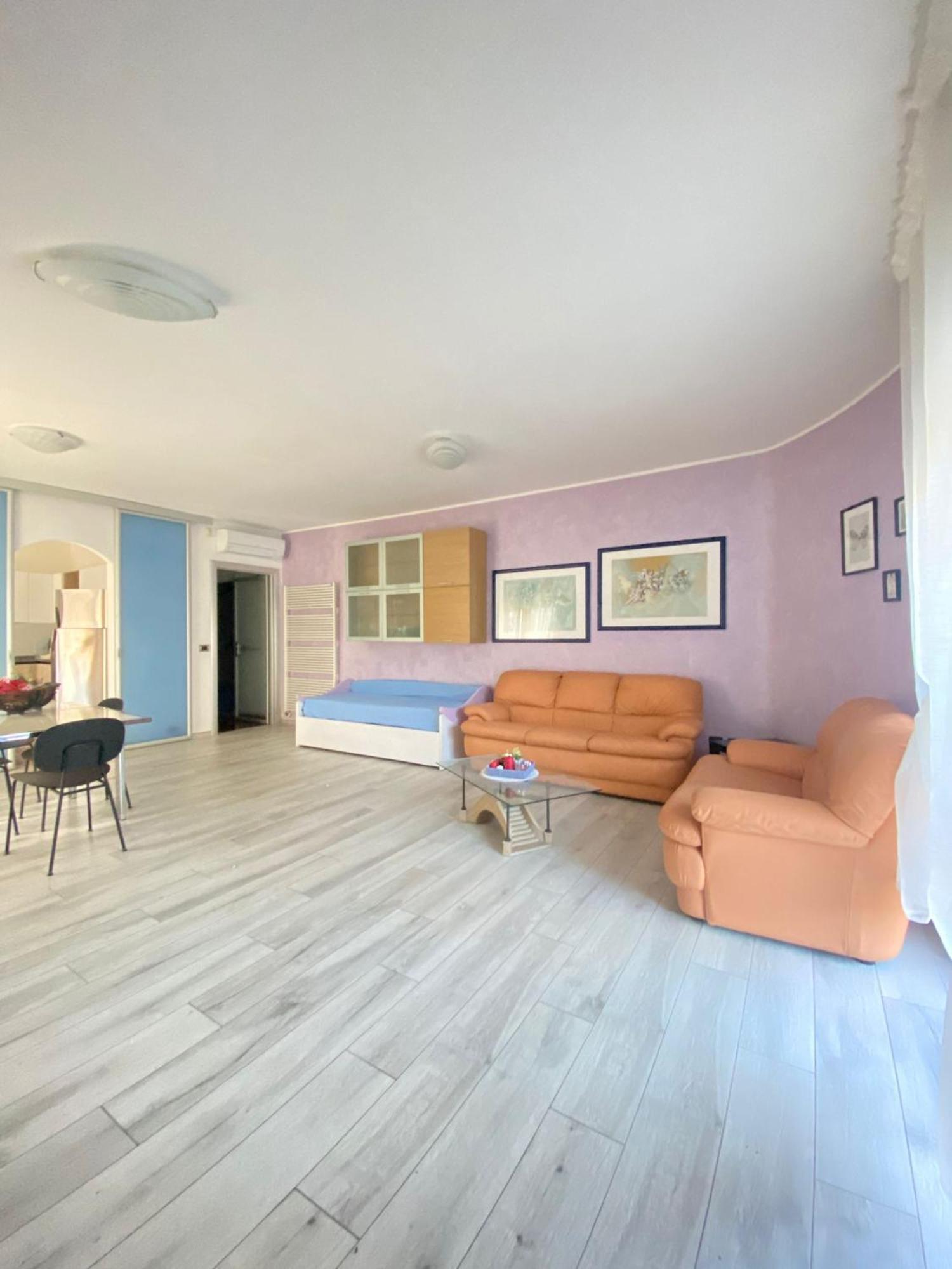 Caserma Guelfa - Casa Vacanza Chiarina San Benedetto del Tronto Buitenkant foto