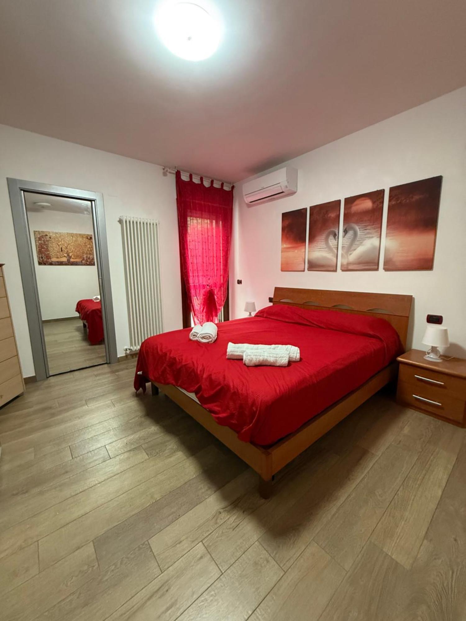 Caserma Guelfa - Casa Vacanza Chiarina San Benedetto del Tronto Buitenkant foto