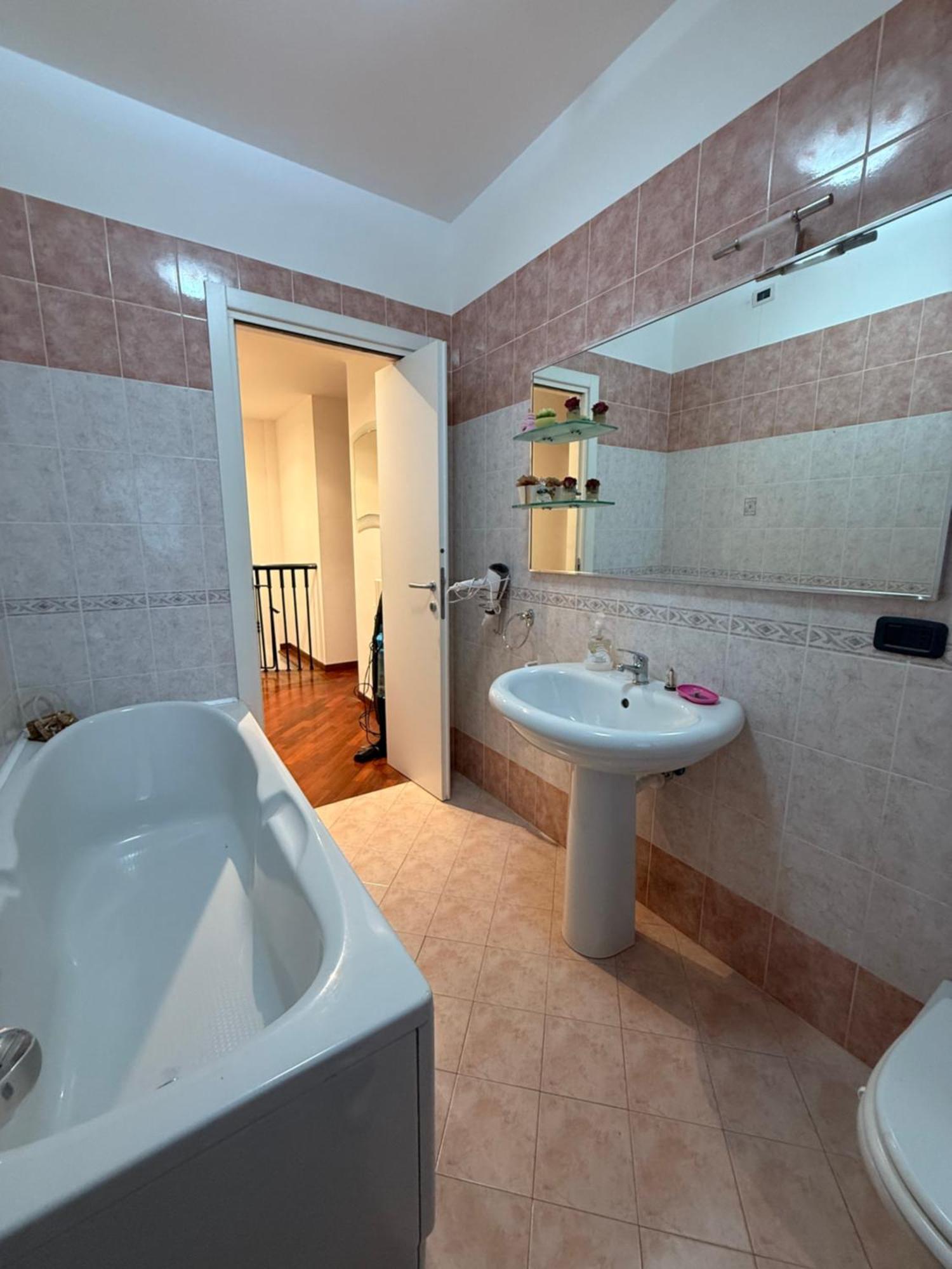Caserma Guelfa - Casa Vacanza Chiarina San Benedetto del Tronto Buitenkant foto